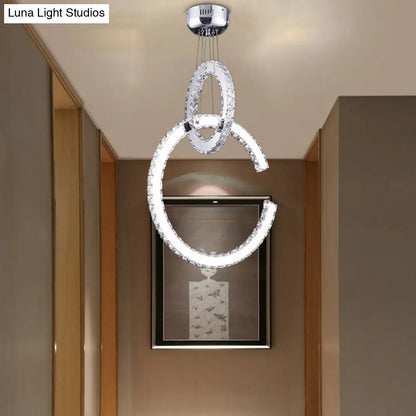 Lámpara de araña LED moderna para sala de estar: lámpara colgante cromada de 2 niveles con pantalla de cristal K9 biselado en luz cálida/blanca/3 colores.