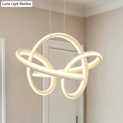 Lámpara de araña LED moderna: Diseño elegante y curvo, acrílico, luz colgante blanca/café para sala de estar