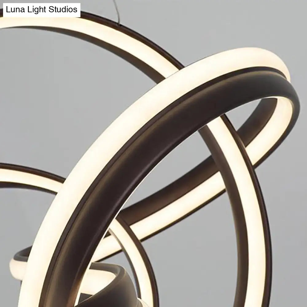 Lámpara de araña LED moderna: Diseño elegante y curvo, acrílico, luz colgante blanca/café para sala de estar