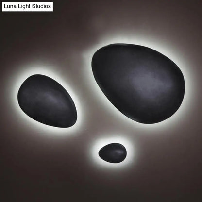 DecorBites™ DecorBites™ Modern LED Wall Lamp - Pebble Shape Resin Sconce Light Fixture (4"/9" Length) in Black