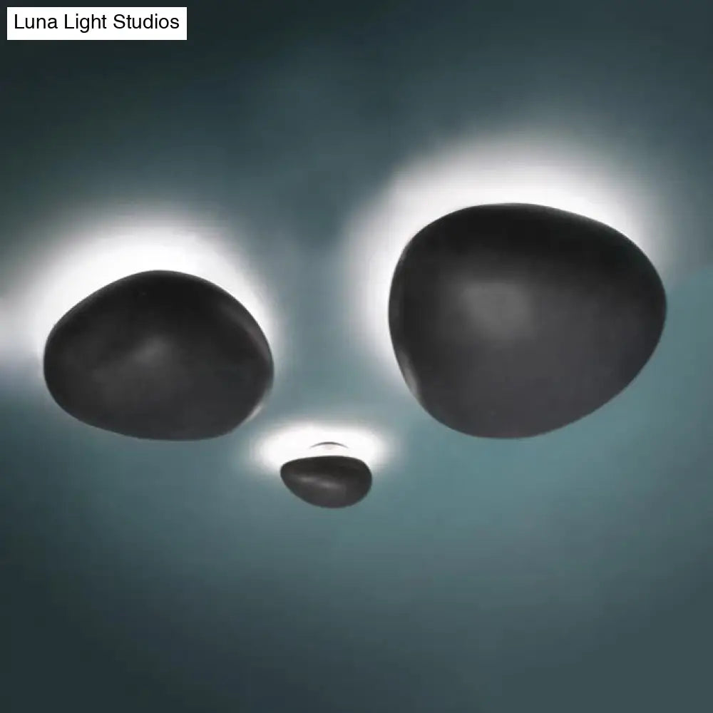 DecorBites™ DecorBites™ Modern LED Wall Lamp - Pebble Shape Resin Sconce Light Fixture (4"/9" Length) in Black