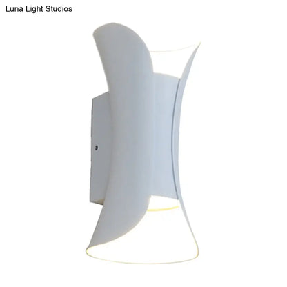 DecorBites™ DecorBites™ Modern LED Wall Sconce Metal Flared Design | Small/Large | 2 Bulbs | Black/White/White-Gold | Up/Down Light for Terrace