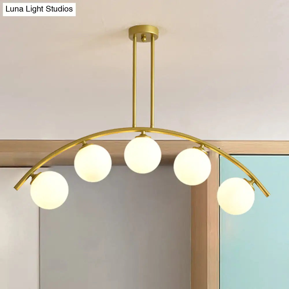 Lámpara de techo colgante moderna de arco metálico con pantallas de bolas de cristal - 5/7/9 luces