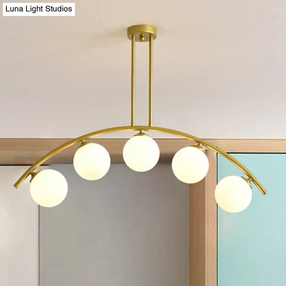 Lámpara de techo colgante moderna de arco metálico con pantallas de bolas de cristal - 5/7/9 luces