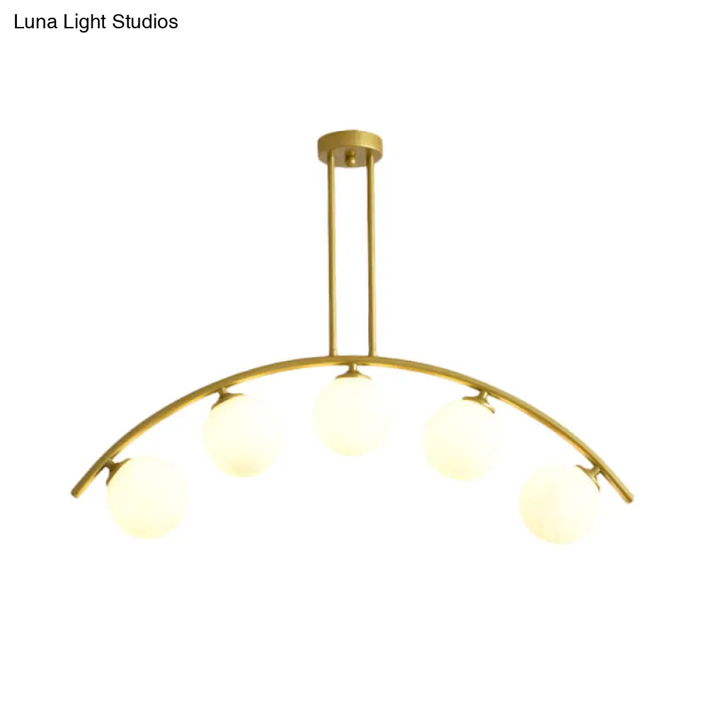 Lámpara de techo colgante moderna de arco metálico con pantallas de bolas de cristal - 5/7/9 luces