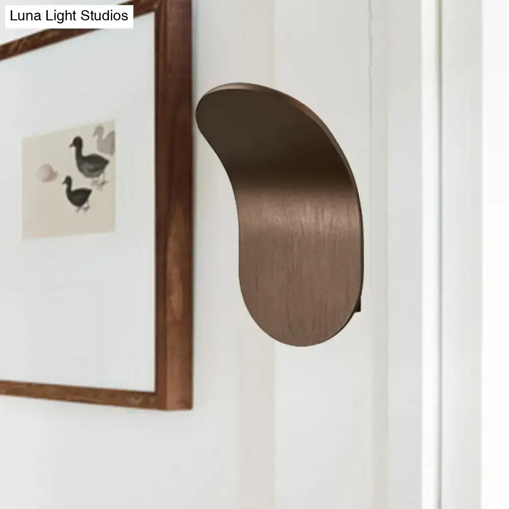 Bronze-finished curved wall light with metal bracket in black gold coffee finish featuring a minimalist design