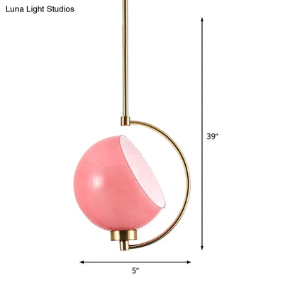مصباح معلق على شكل قبة معدنية حديثة - لمبة واحدة باللون الوردي لإضاءة غرفة النوم
