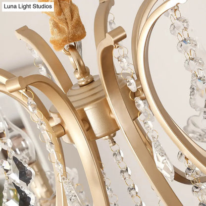 Lámpara colgante moderna de metal sin llama con cuentas de cristal doradas - 6/8 luces