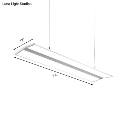 مصباح معلق معدني عصري LED، مصباح سقف مستطيل الشكل باللون الفضي مع موزع أكريليك أبيض - عرض 23.5 بوصة/47 بوصة