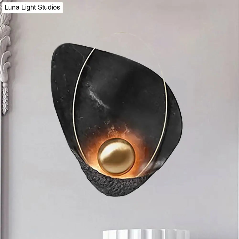 DecorBites™ DecorBites™ Modern Metal LED Wall Lamp: Resin Shell Shape, Single Head, White/Black Light