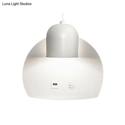 Lámpara de pared moderna de metal DecorBites™ con 1 luz para estudio: diseño sencillo y elegante para una iluminación versátil.