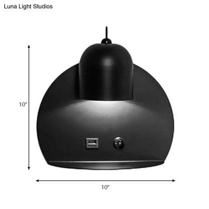 Lámpara de pared moderna de metal DecorBites™ con 1 luz para estudio: diseño sencillo y elegante para una iluminación versátil.