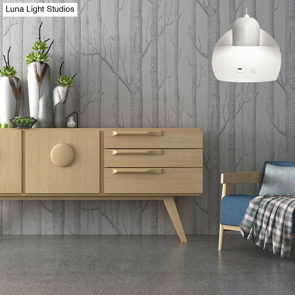 Lámpara de pared moderna de metal DecorBites™ con 1 luz para estudio: diseño sencillo y elegante para una iluminación versátil.