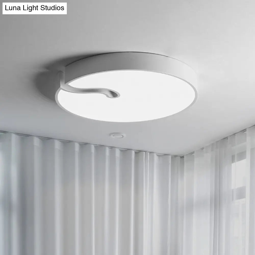 DecorBites™ DecorBites™ Modern Metallic Drum Flush Mount LED Ceiling Lamp in White/Black - 16"/19.5" Dia