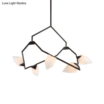 مصباح معلق على السقف بتصميم فرع شجرة من زجاج الحليب الحديث من DecorBites™، أسود/ذهبي، مع 5/8 لمبة لغرفة الطعام