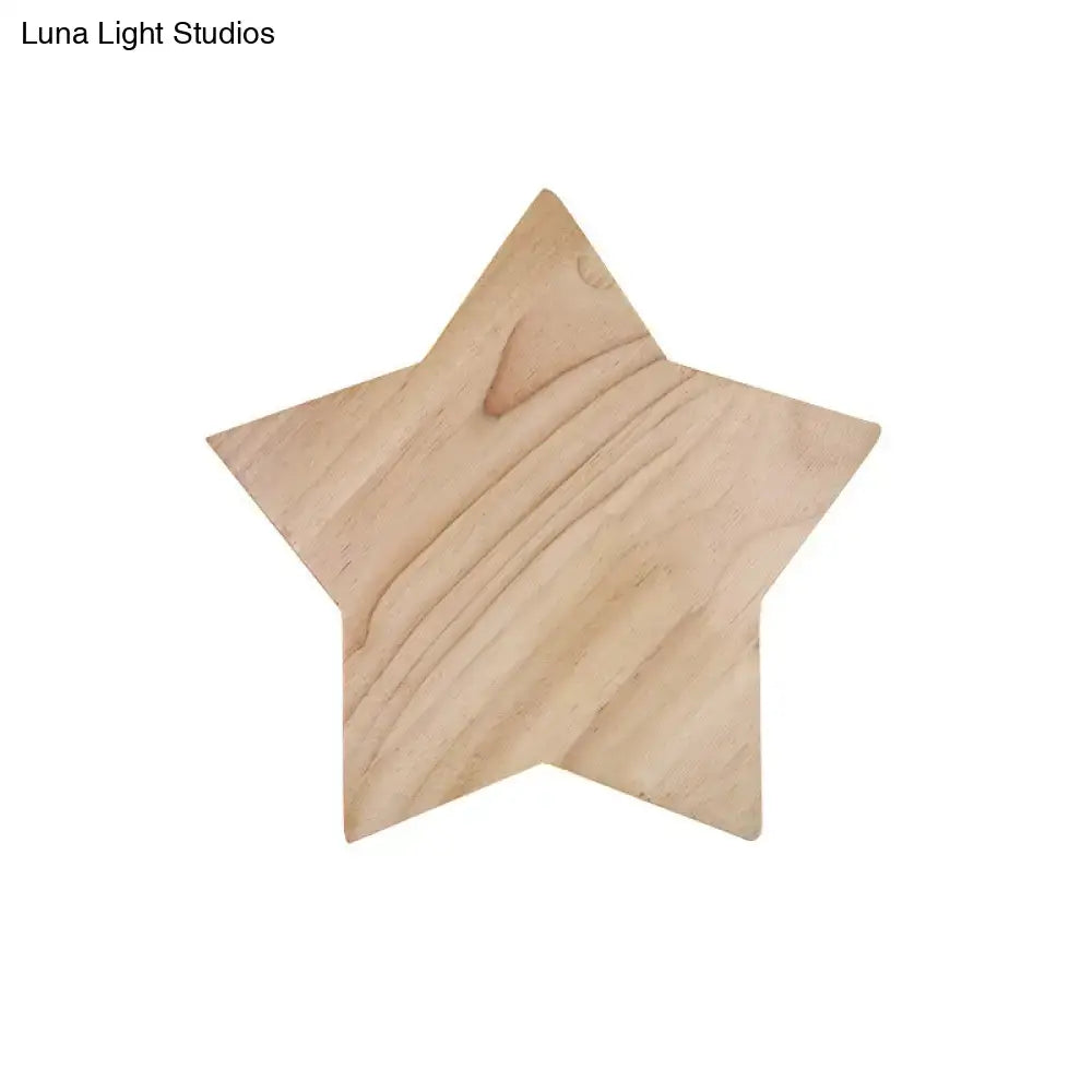 A light-colored wooden star wall lamp with natural wood grain finish for modern living room sconce decoration