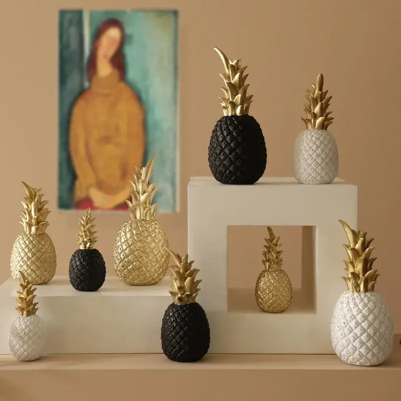 Modern nordic golden pineapple figurine decorbites golden with black resin textured surface for living room decor