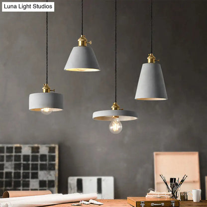 Modern Nordic Single-Bulb Grey Horn Shaped Ceiling Pendant with Cement Shade