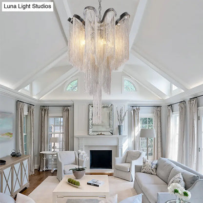 Lámpara de techo colgante de estilo nórdico moderno, plateada, con detalles metálicos de borlas - 4 luces