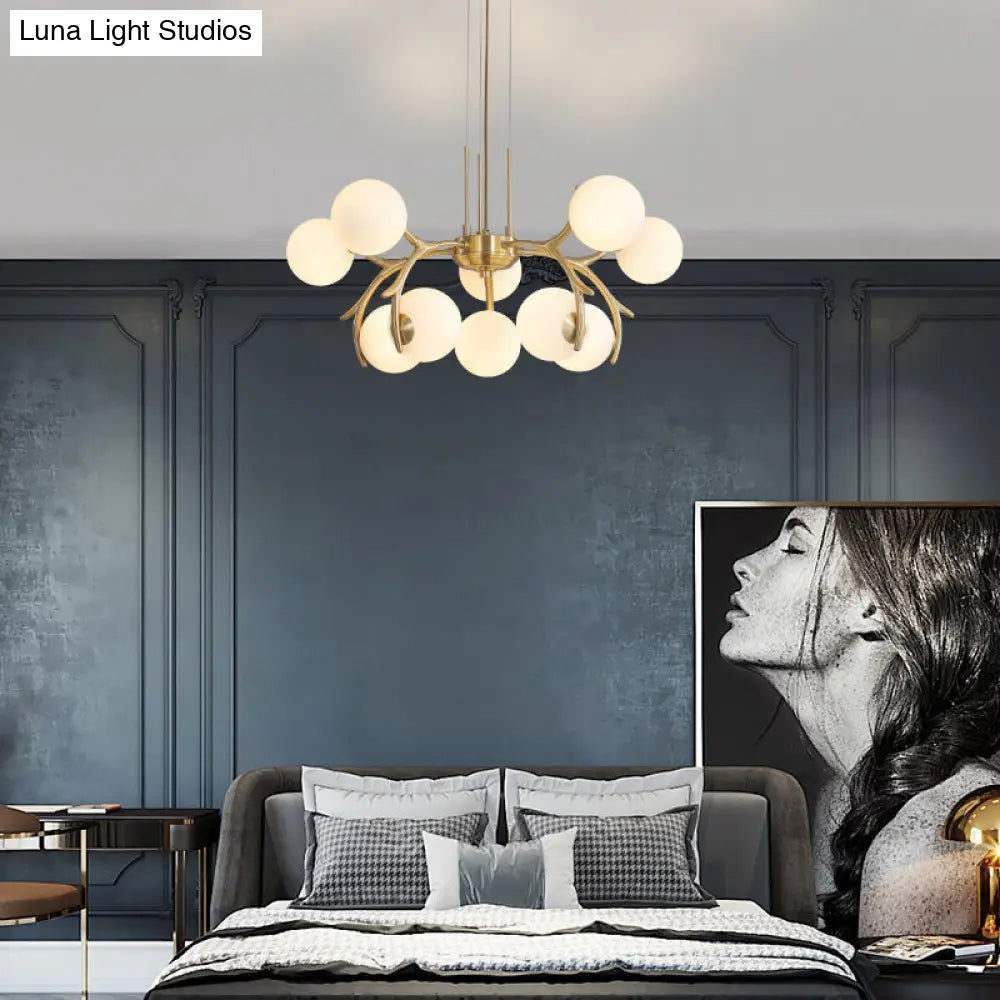 Lámpara de araña colgante moderna de 10 luces en cristal opalino esmerilado dorado - Lámpara colgante redonda