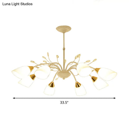 Lámpara de techo floral moderna de cristal opalino con 8 luces colgantes en color blanco.