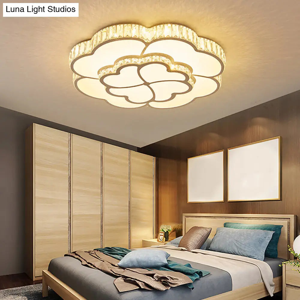 Lámpara de techo LED empotrada DecorBites™ Modern Petal Crystal en blanco - 19.5"/23.5"/31.5" - para dormitorio