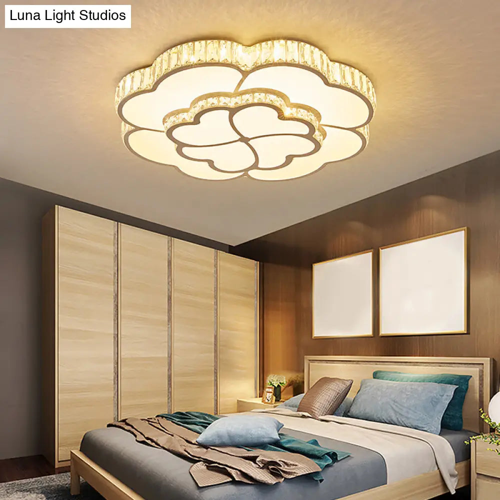 Lámpara de techo LED empotrada DecorBites™ Modern Petal Crystal en blanco - 19.5"/23.5"/31.5" - para dormitorio