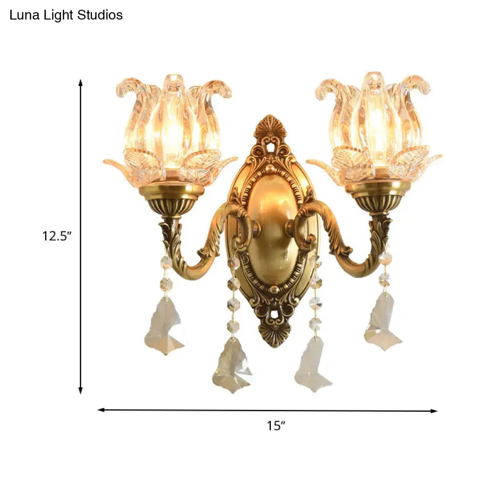 Aplique de pared DecorBites™ Modern Prism Glass con forma floral y detalles de latón