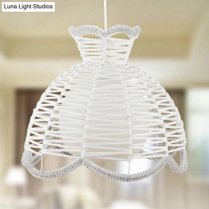 Modern Rattan Scalloped Pendant Lamp - White