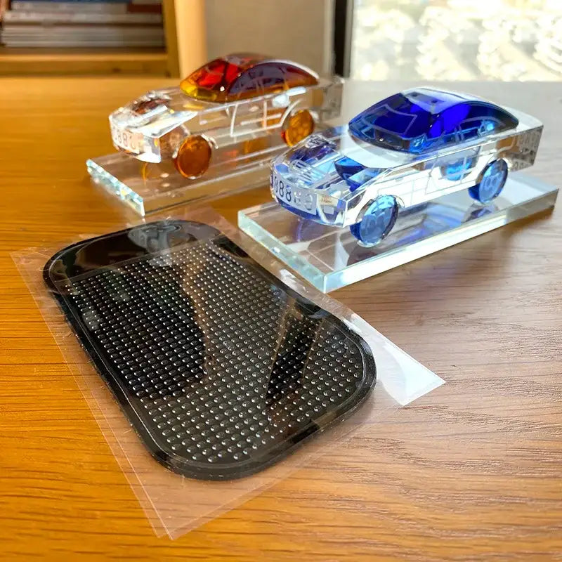 Black textured adhesive pad for modern red and blue crystal car model office table decor car model accessory