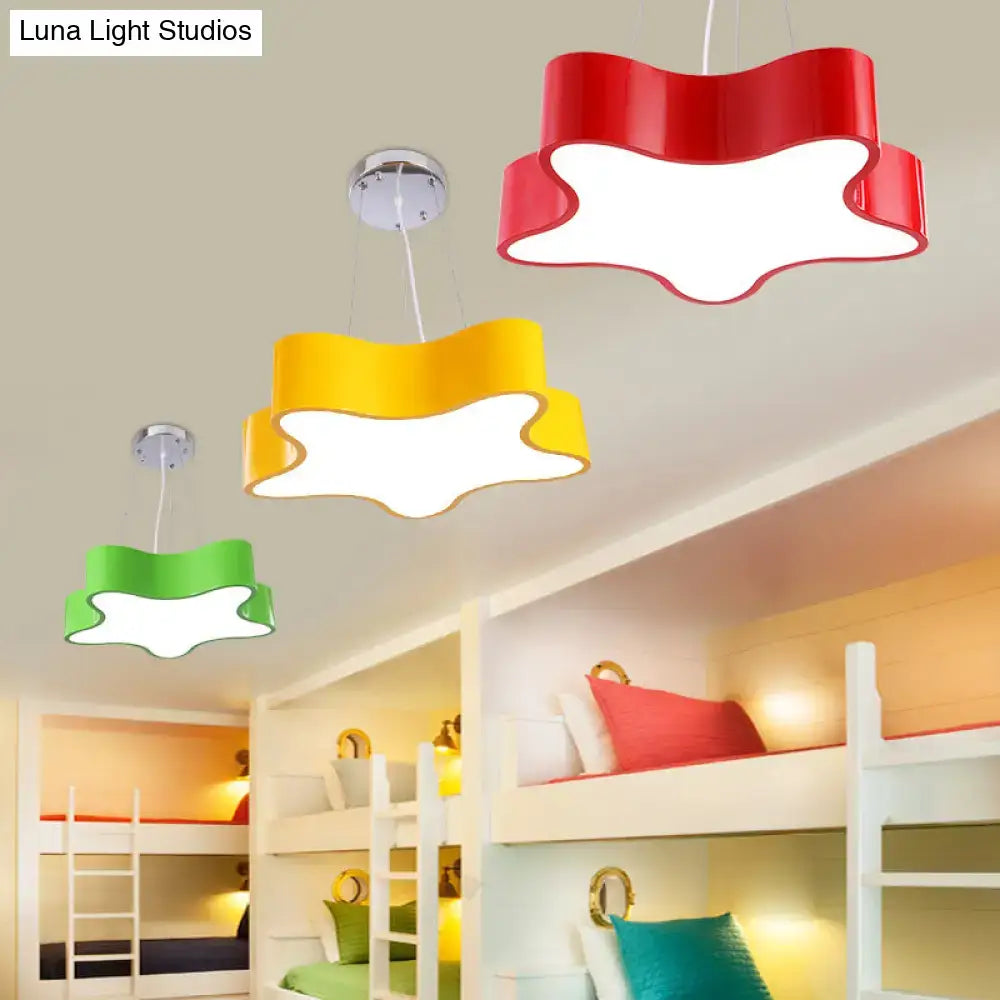 Modern red wavy star pendant child care centre led hanging light with red yellow and green glossy cloud-shaped lamps