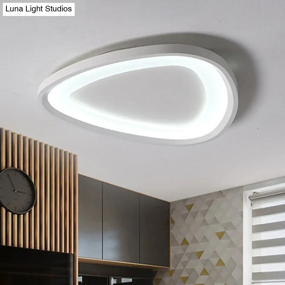 DecorBites™ DecorBites™ Modern Triangle Ceiling Mount Light - 18"/23.5" W - Stylish Metal LED - Flush Lighting - Warm/White - Remote Control - Dimmable