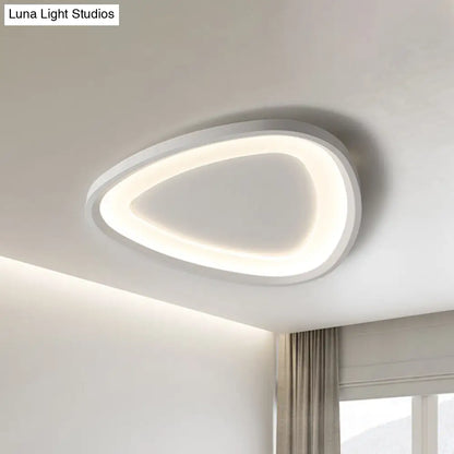 DecorBites™ DecorBites™ Modern Triangle Ceiling Mount Light - 18"/23.5" W - Stylish Metal LED - Flush Lighting - Warm/White - Remote Control - Dimmable