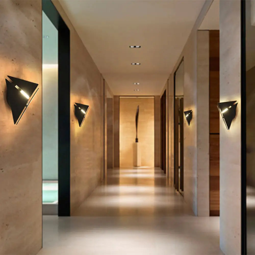 DecorBites™ DecorBites™ Modern Triangle Metal Wall Sconce Light in Gold/Black/White - Warm/White LED - Ideal for Corridor