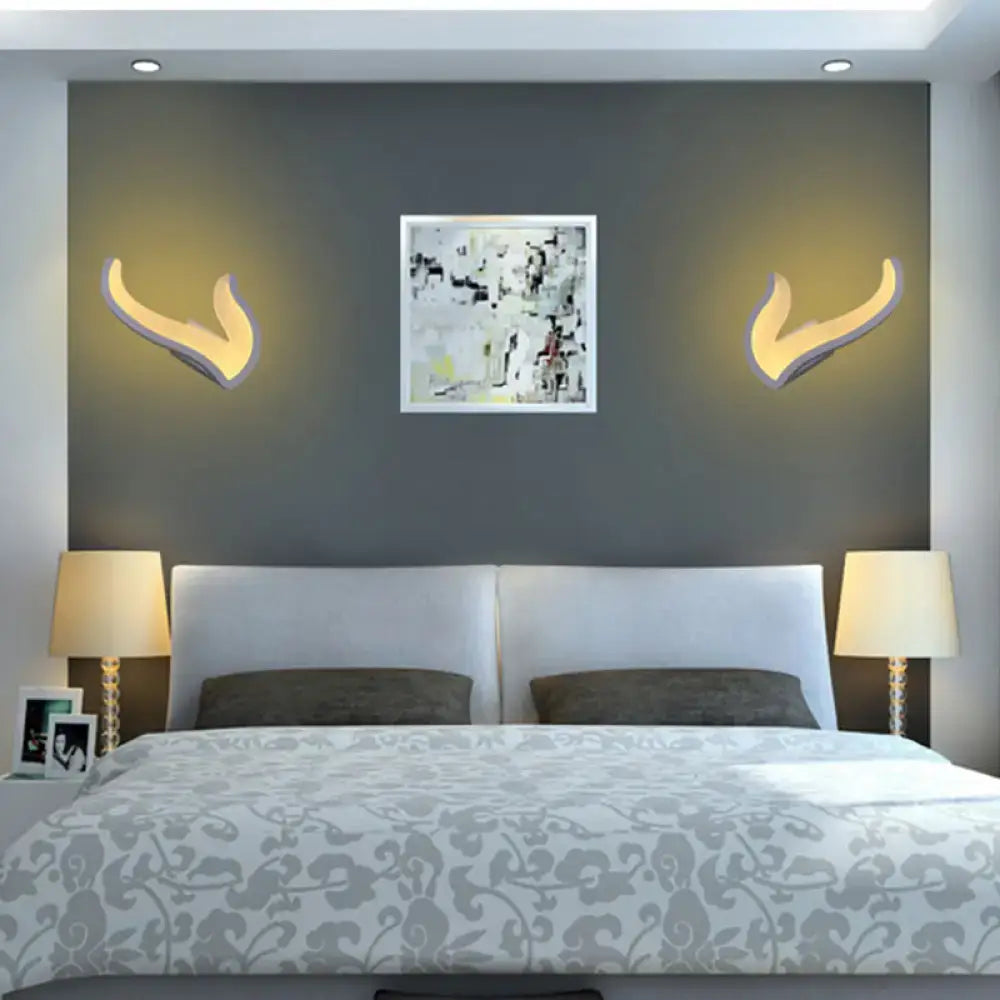 Modern white acrylic cloud led table lamp with gold horn-shaped wall lamp sconces for bedroom use