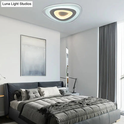 DecorBites™ DecorBites™ Modern White Acrylic LED Ceiling Mount Light - Triangle Design for Dining Room