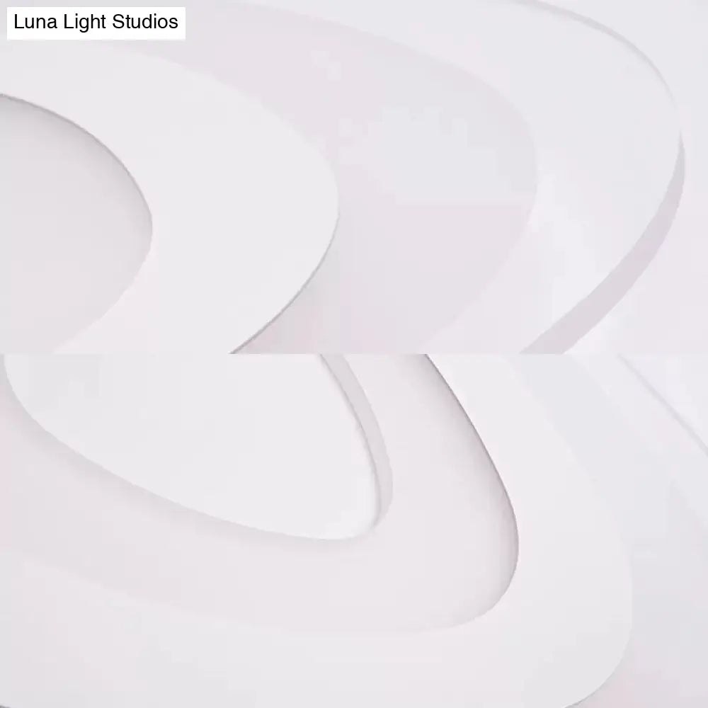 DecorBites™ DecorBites™ Modern White Acrylic LED Ceiling Mount Light - Triangle Design for Dining Room