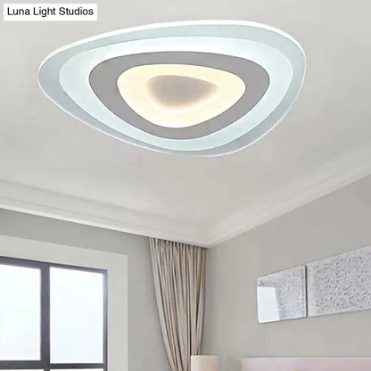 DecorBites™ DecorBites™ Modern White Acrylic LED Ceiling Mount Light - Triangle Design for Dining Room