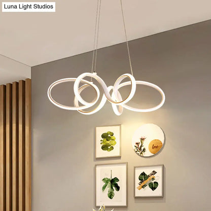 Lámpara de araña curva blanca moderna - Colgante LED acrílico para dormitorio