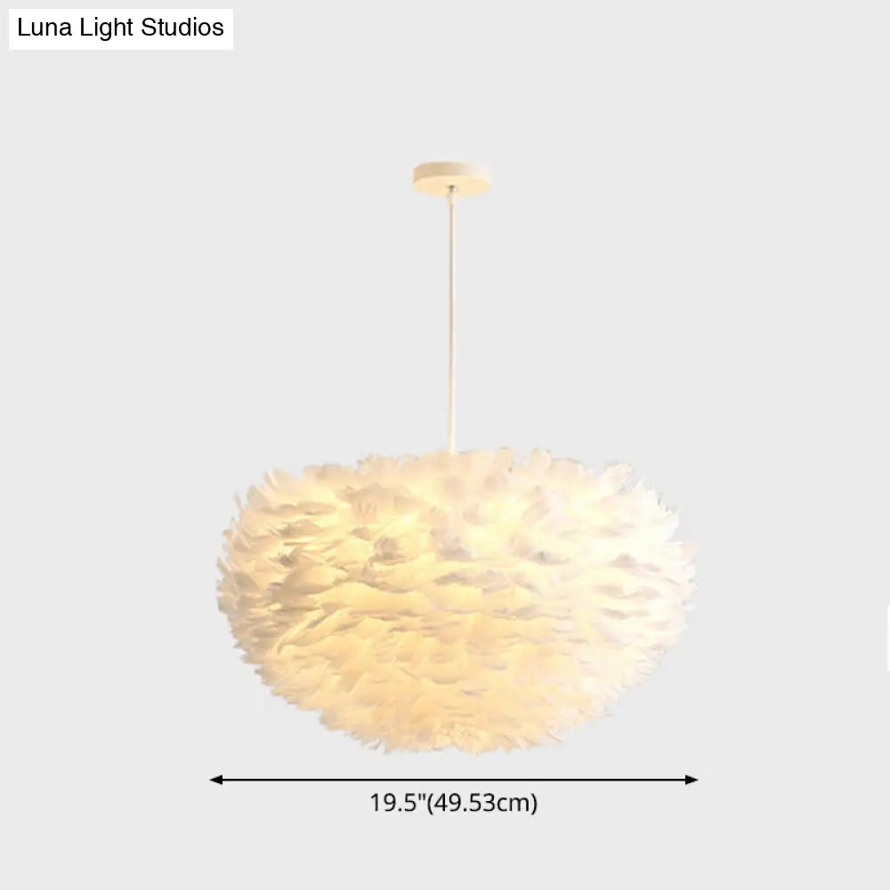 Lámpara colgante moderna de plumas blancas para dormitorio