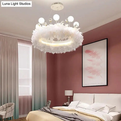 Lámpara colgante moderna de plumas blancas para dormitorio