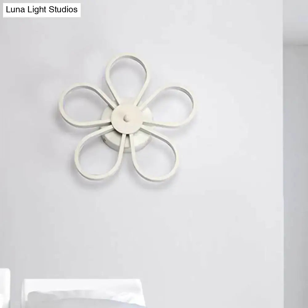 Modern white flower-shaped wall mounted led lamp with sleek design 12 inch fixture for dining room use