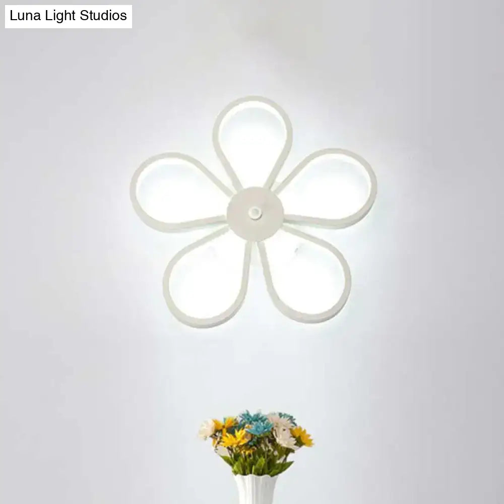 Modern white flower wall mounted led lamp with five petal arms and a central base for dining room use inch fixture wall lamp