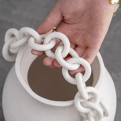 Modern white geometric chain porcelain vase with thick interlocking ceramic chain strap for living room decorbites decor