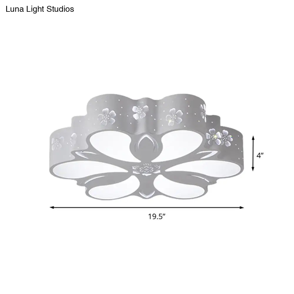 DecorBites™ Lámpara de techo LED blanca moderna con forma de pétalo para dormitorio