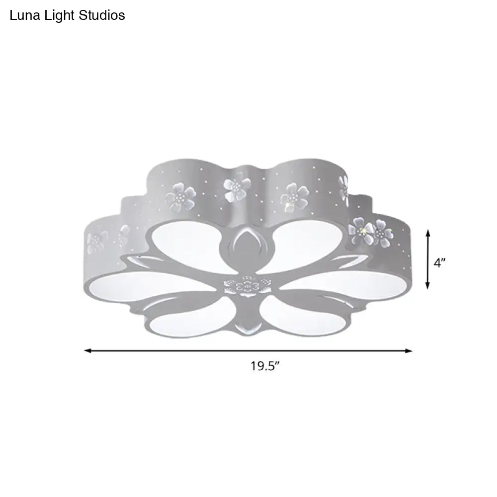 DecorBites™ Lámpara de techo LED blanca moderna con forma de pétalo para dormitorio
