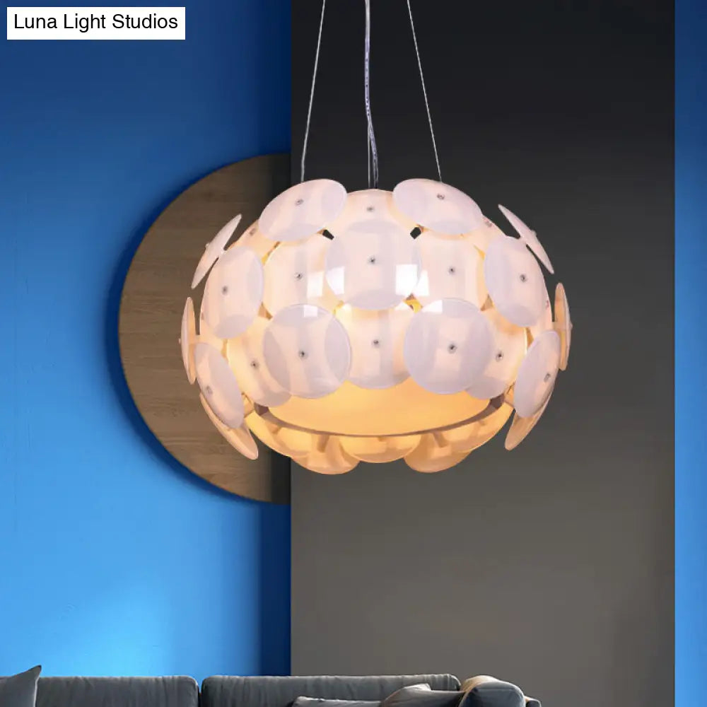 Lámpara colgante moderna blanca de cuatro luces para dormitorio con pantalla cilíndrica acrílica