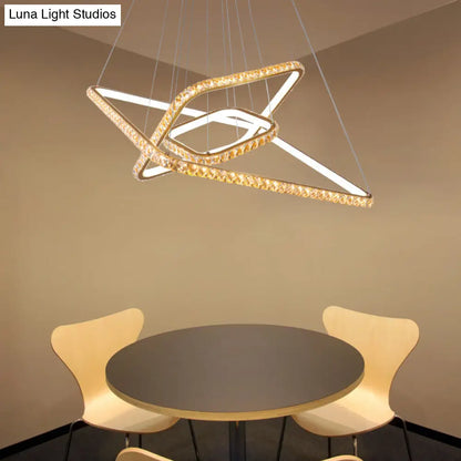 Lámpara de araña moderna de 3 niveles en color dorado con colgante LED de cristal transparente - Iluminación para restaurantes en 3 colores