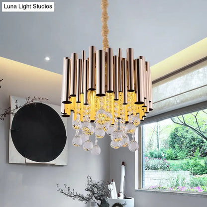 Lámpara de araña modernista de 6 luces con tubo delgado en acabado dorado/rojo rosa con detalles de bolas de cristal