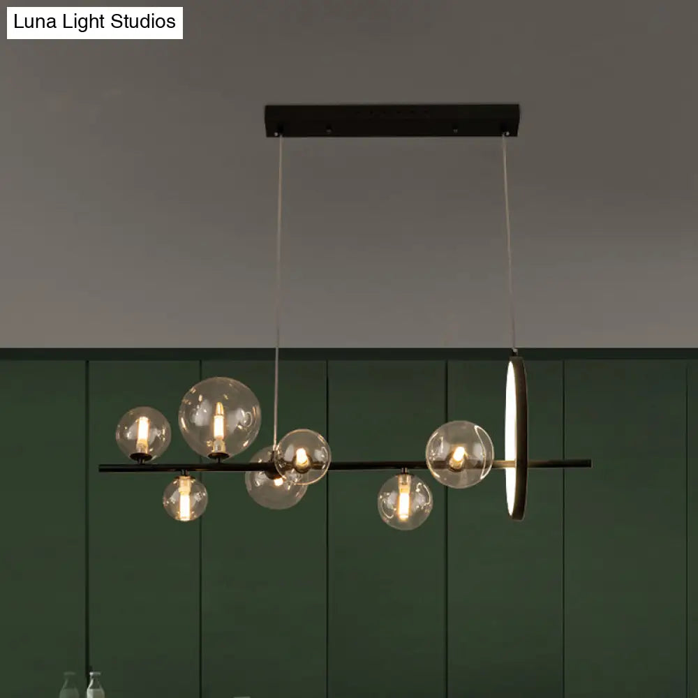 ديكوربايتس™ مصباح جزيرة زجاجي حديث بسبعة لمبات للمطاعم - مصباح معلق مع ظلال كروية شفافة ولمسة نهائية سوداء